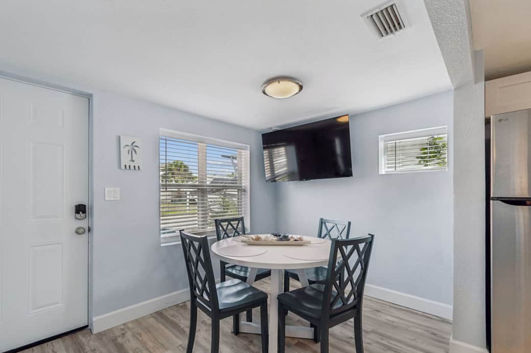 View of the dinning table