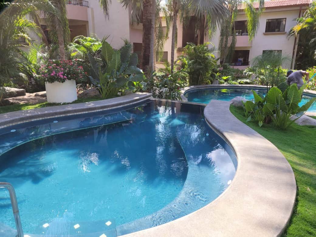 Spa area of the pool
