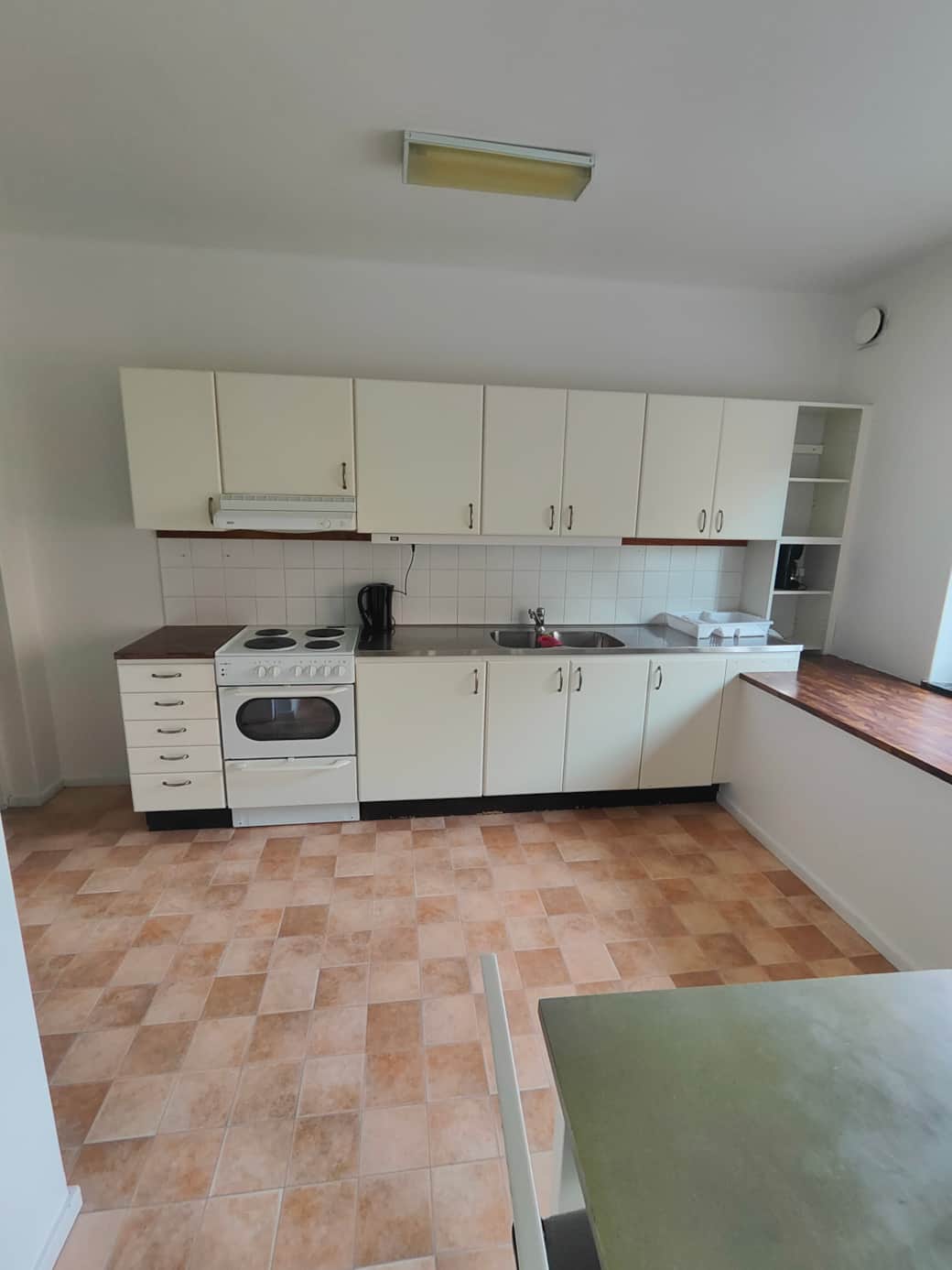 Spaceous kitchen