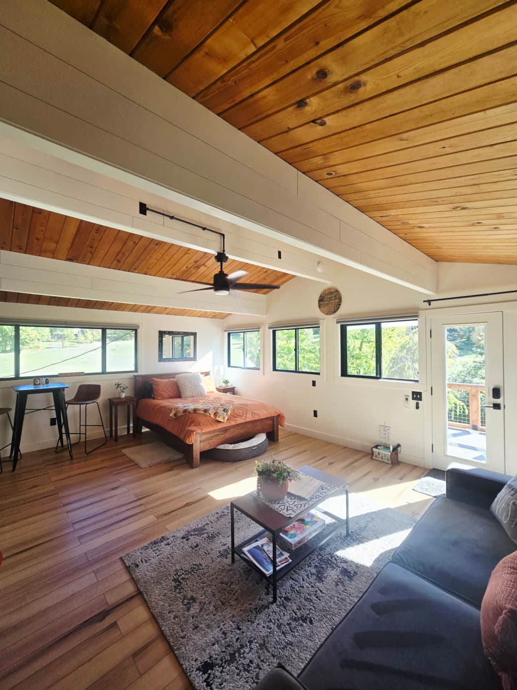 Cozy cabin getaway!