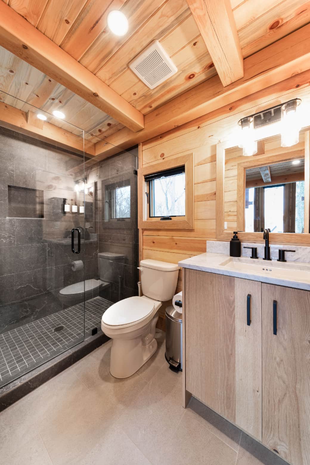 Cabins c bathroom