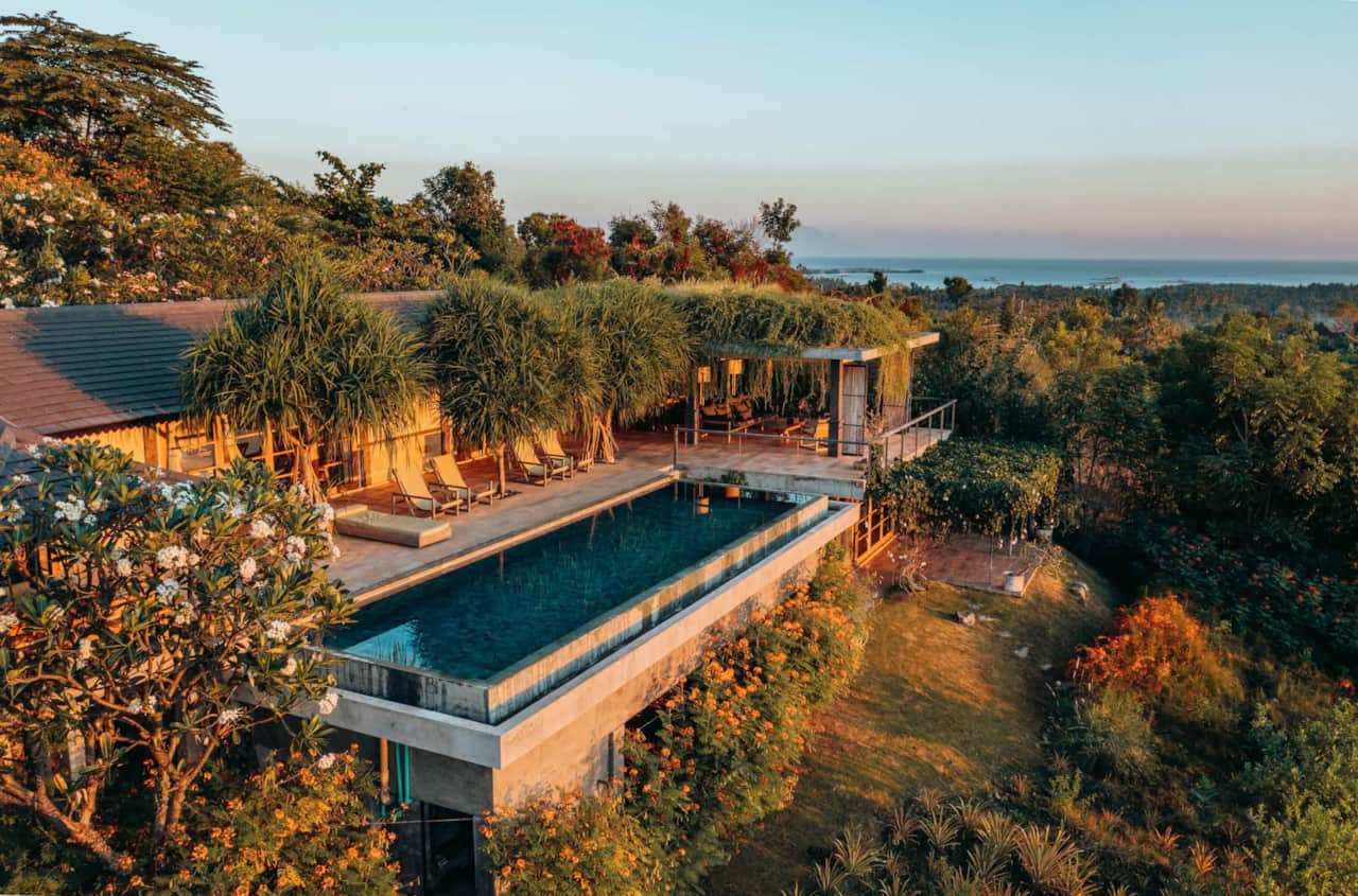 Barong-villa-sumberkimahill-bali