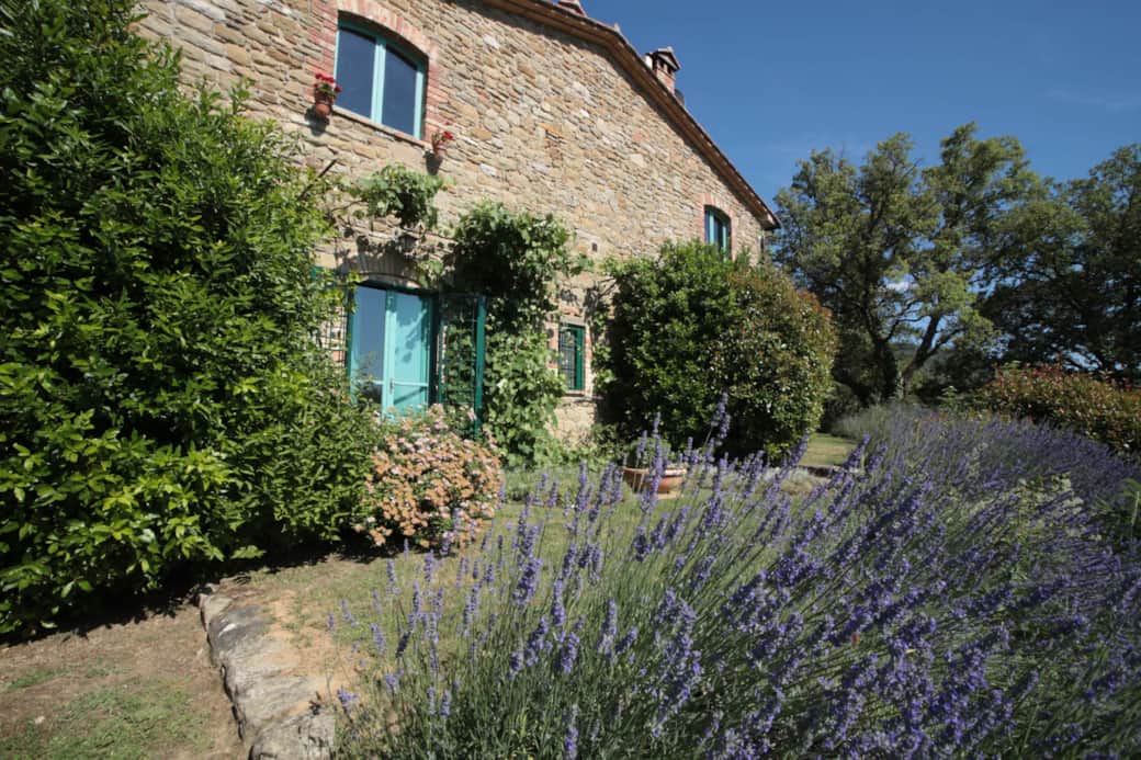 La Quercia--Exterior Through Lavendar