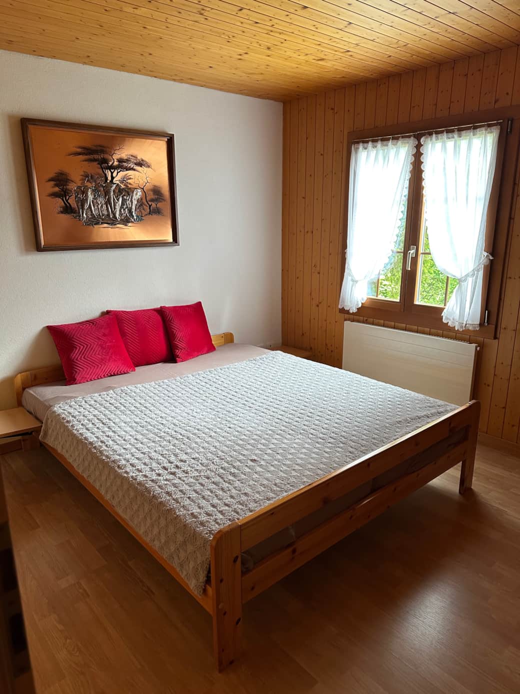 Schlafzimmer 1