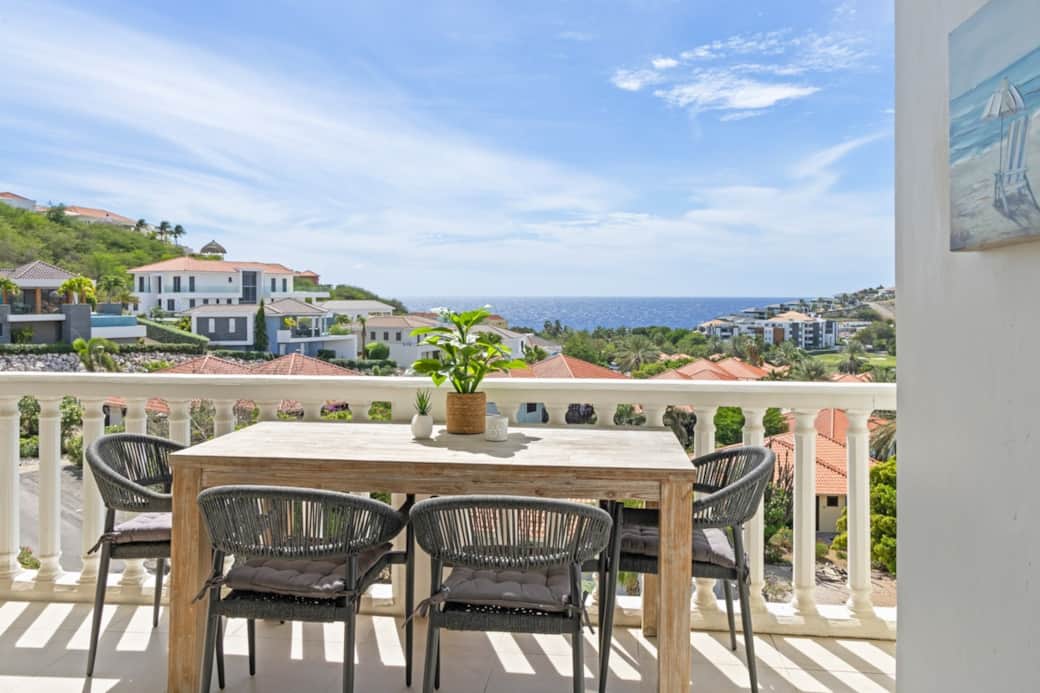 Stunning views over the resort, golf course and sea - perfect for your morning coffee! Stunning views over the resort, golf course and sea - perfect for your morning coffee!