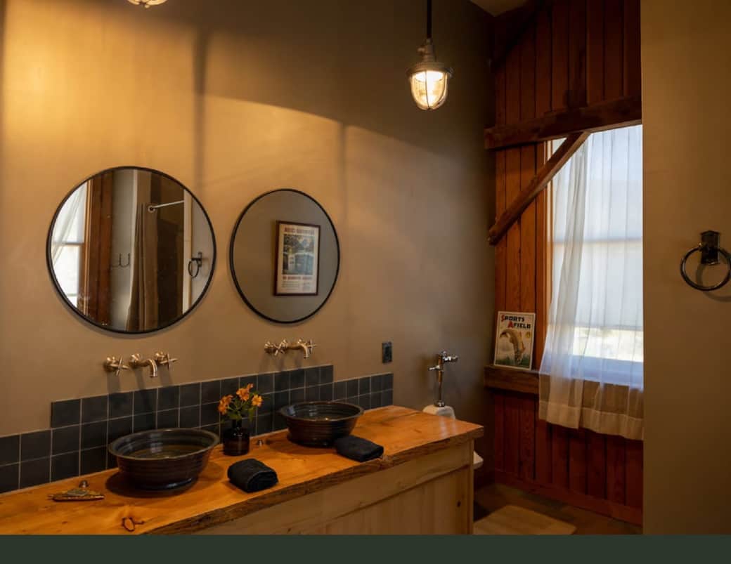 Main floor bathroom
