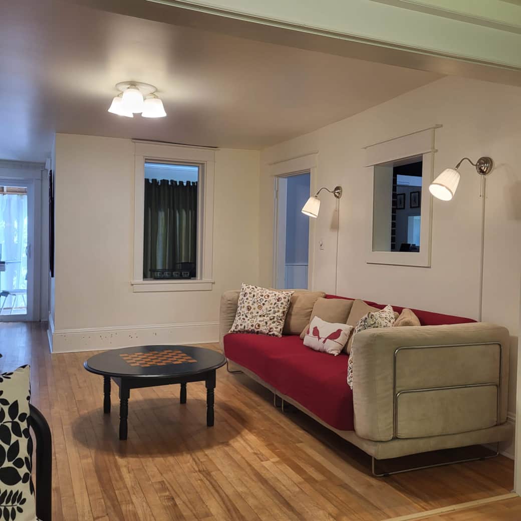 Dining room is in the front of the house Dining room is in the front of the house