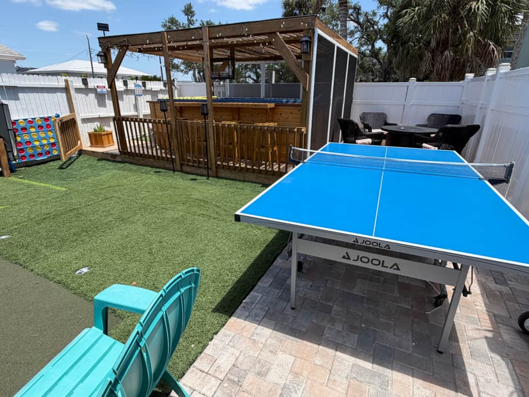 Outdoor ping-pong and recreation area Outdoor ping-pong and recreation area