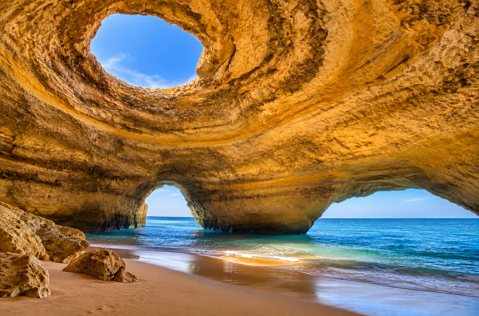 Alla scoperta della Grotta di Benagil Alla scoperta della Grotta di Benagil