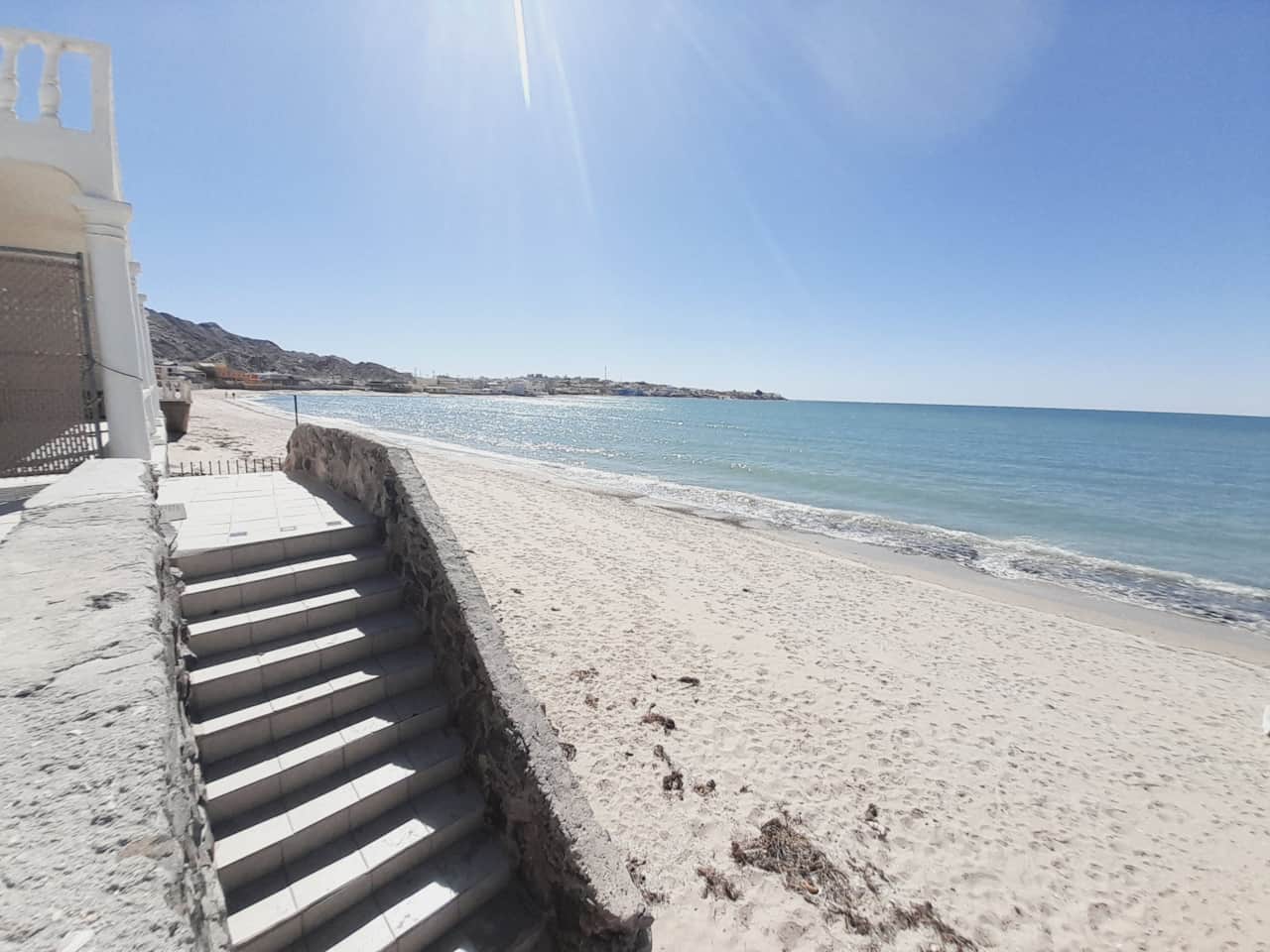 Steps leads you right to the beach
