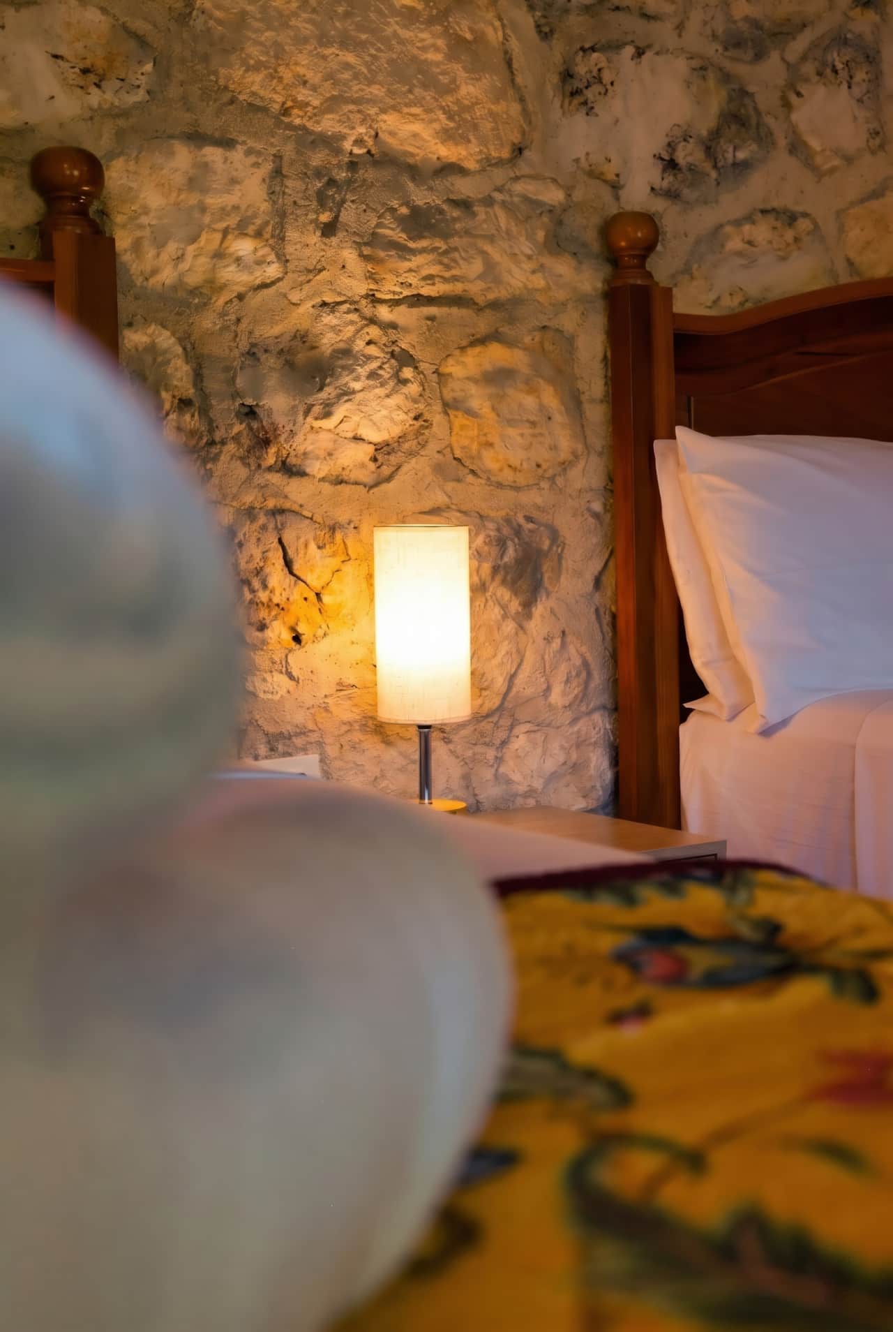 Lampe de lecture dans la chambre.