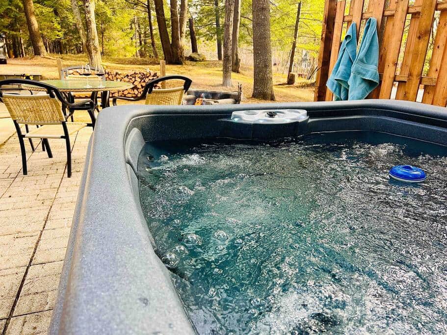 Hot tub available year round