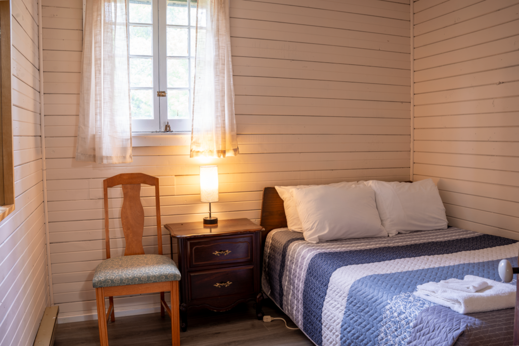 Bedroom 2 (Double Bed) Bedroom 2 (Double Bed)