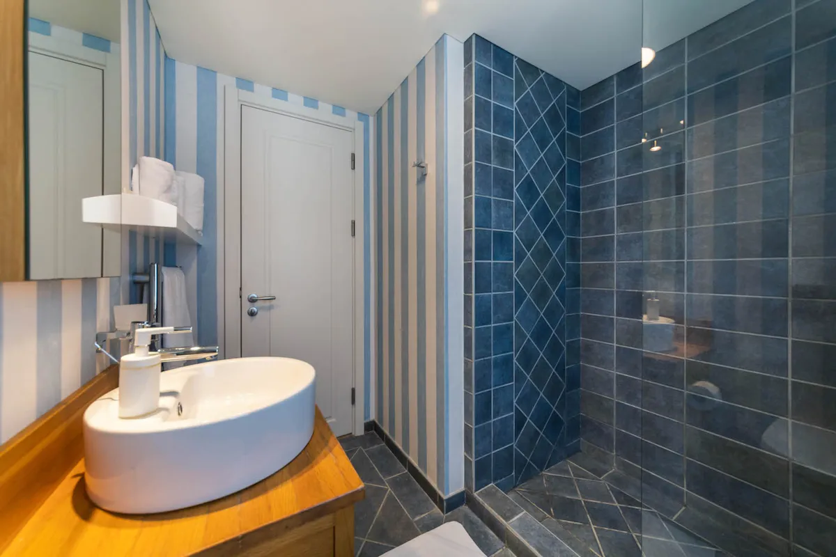 Portville Rentals by Villa Safiya bathrooms 1