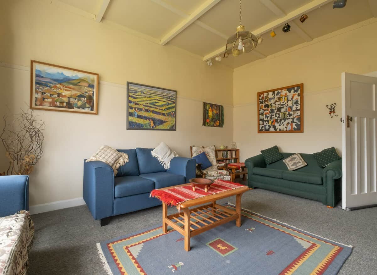 Lounge with 3 two seat settees, magazines & books