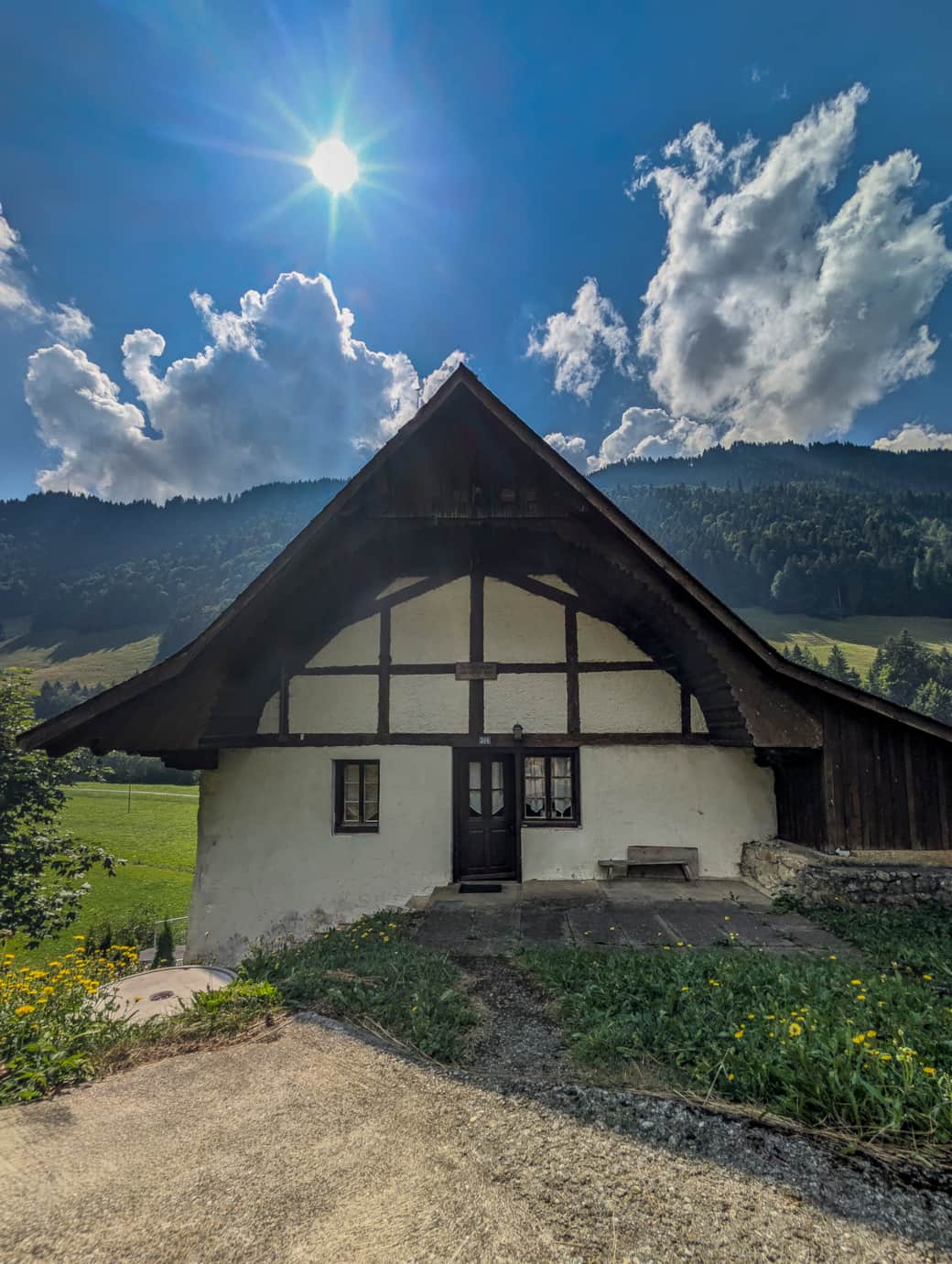 Entrée de la maison.