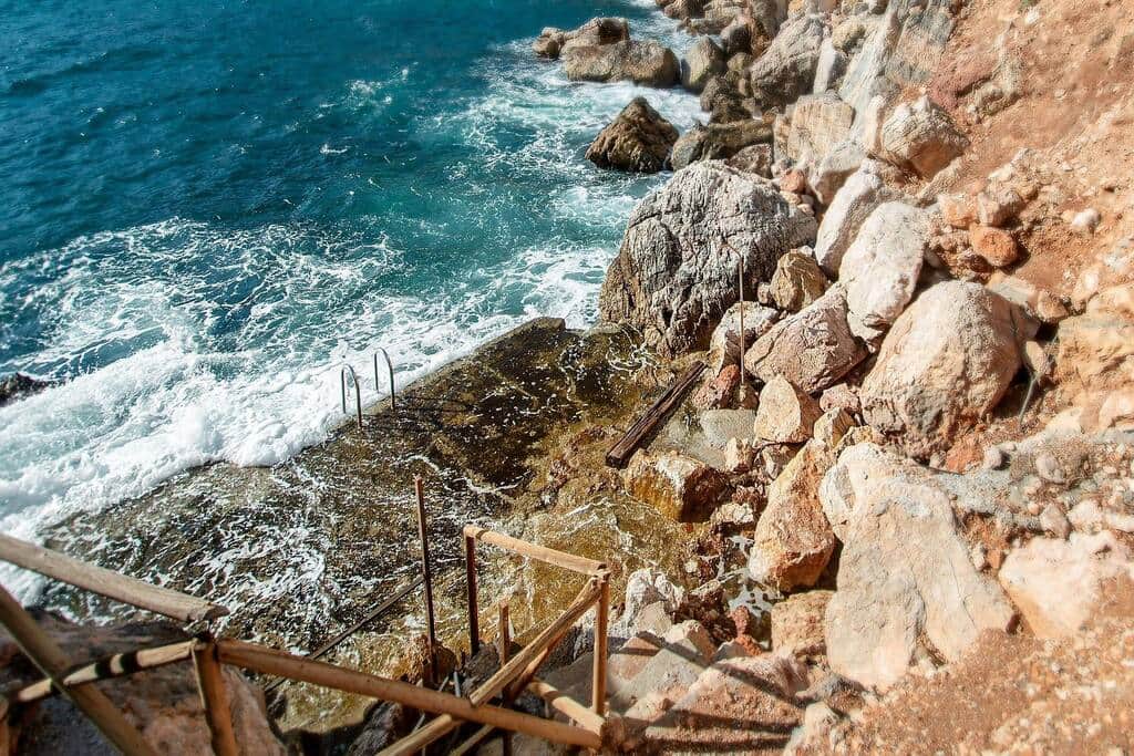 Acces to private beach