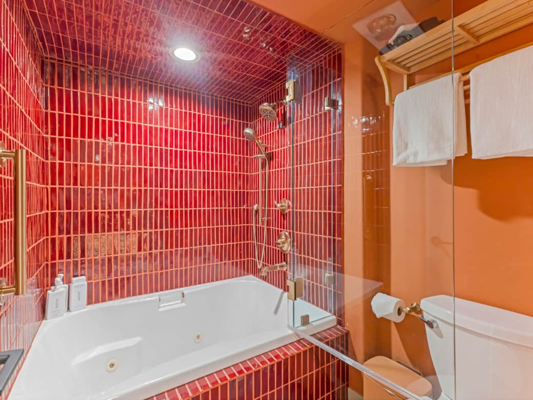 Jetted Tub