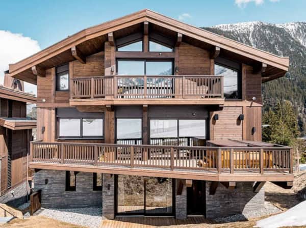 7BR Ski-in Ski-out Chalet in Courchevel