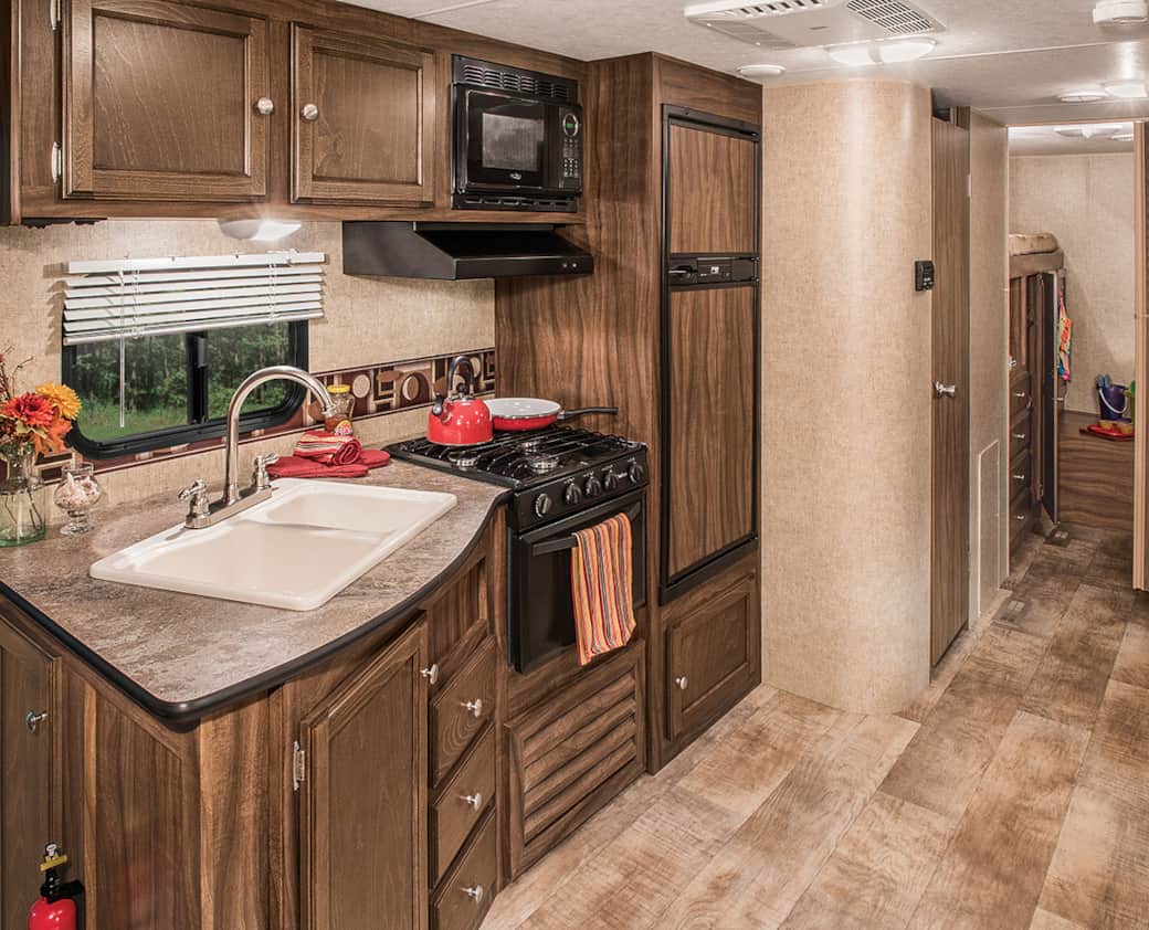2016 KZ RV Sportsmen Show Stopper S314BHKSS Kitchen