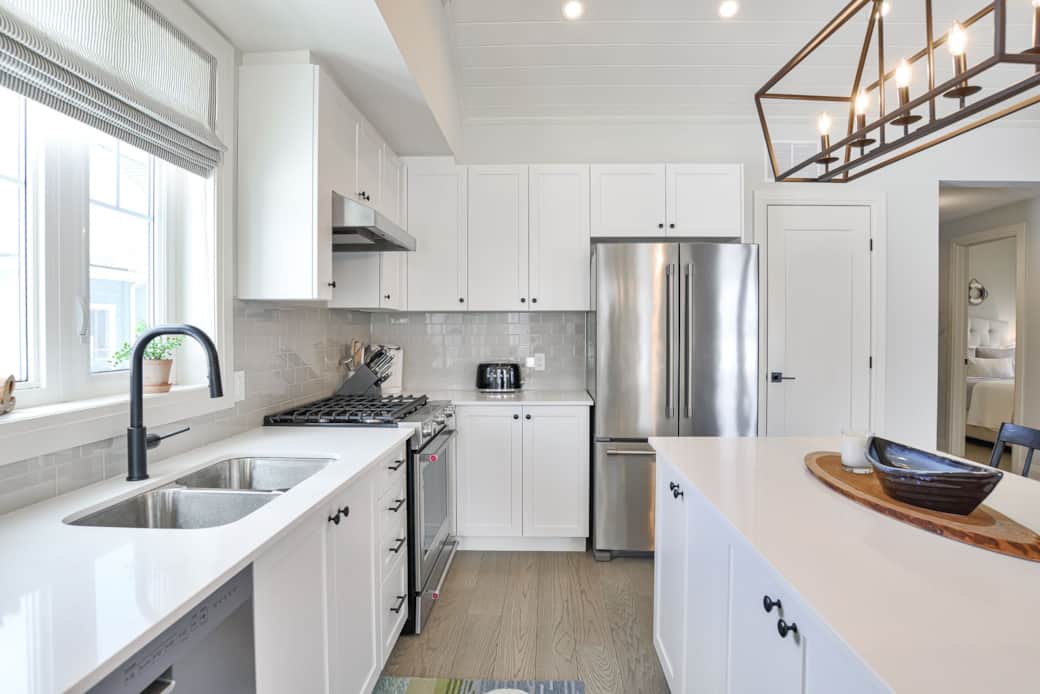 Blue Heron Kitchen (B) Blue Heron Kitchen (B)
