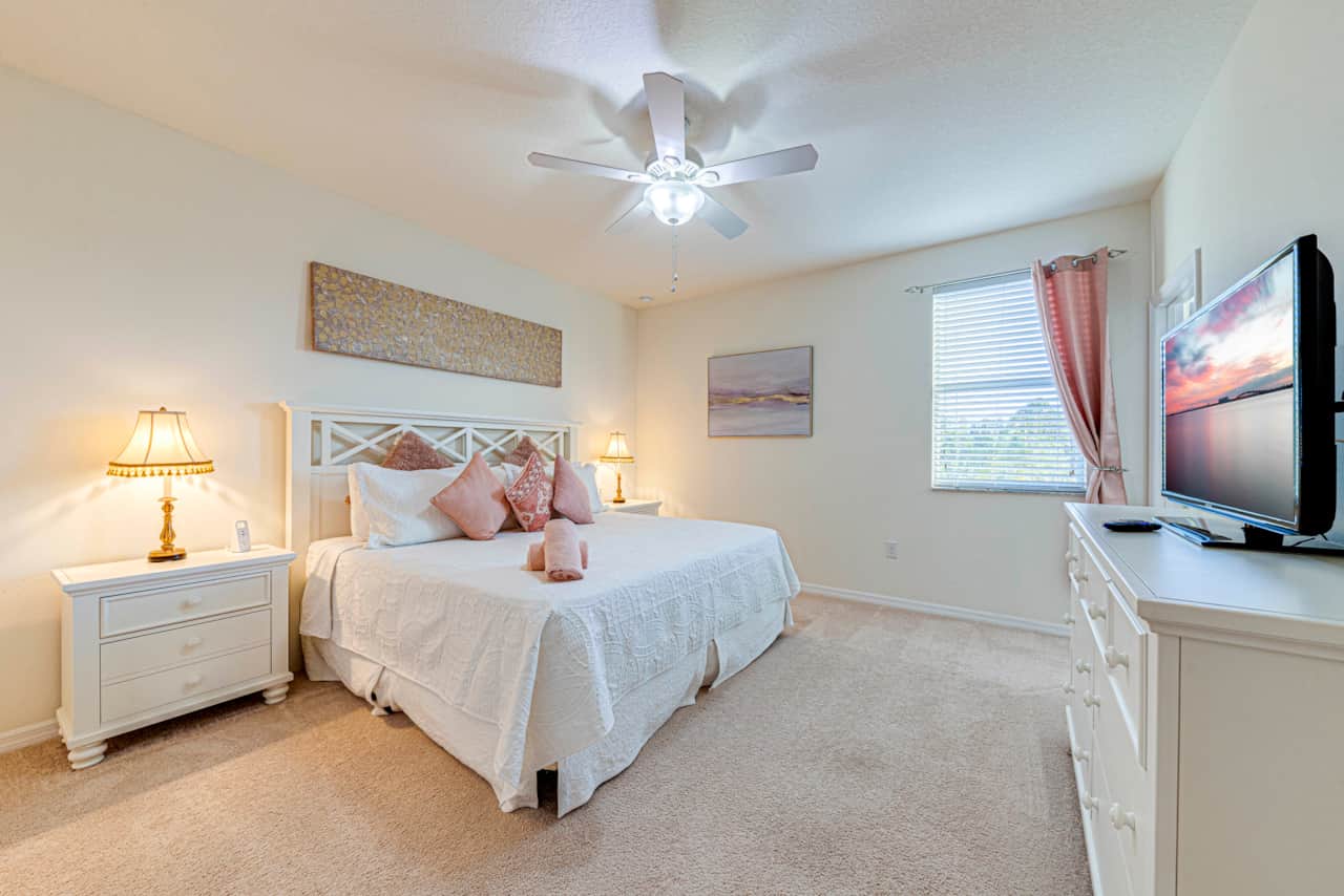 King Bedroom 3