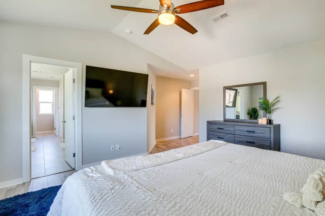 Master Bedroom 2