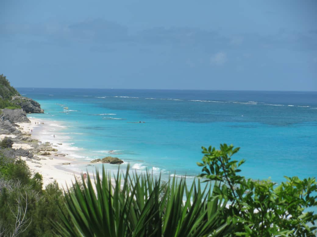 Sea Song Cottage at Marley Beach, Bermuda - Vacation Home in Hamilton