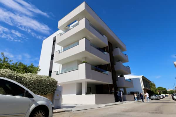 AZULIS #1 with garden and private parking