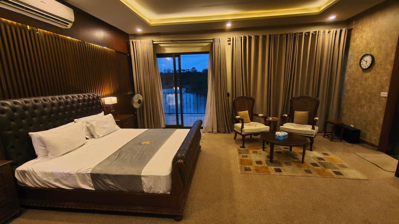 Bedroom - The Lake House | Luxurious Lawns | Sukho | By Homyn