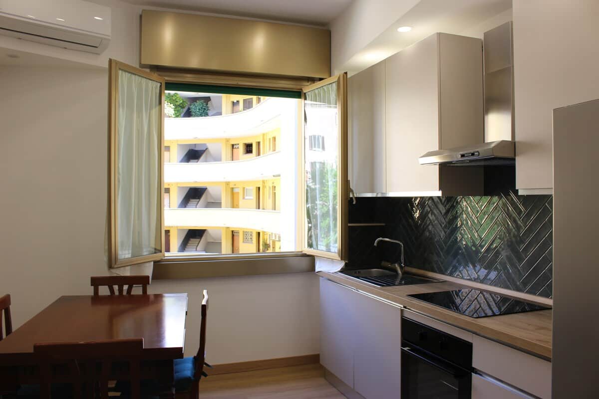 Cucina e tavolo