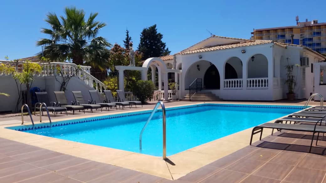 La Rotonda - Outside with Pool