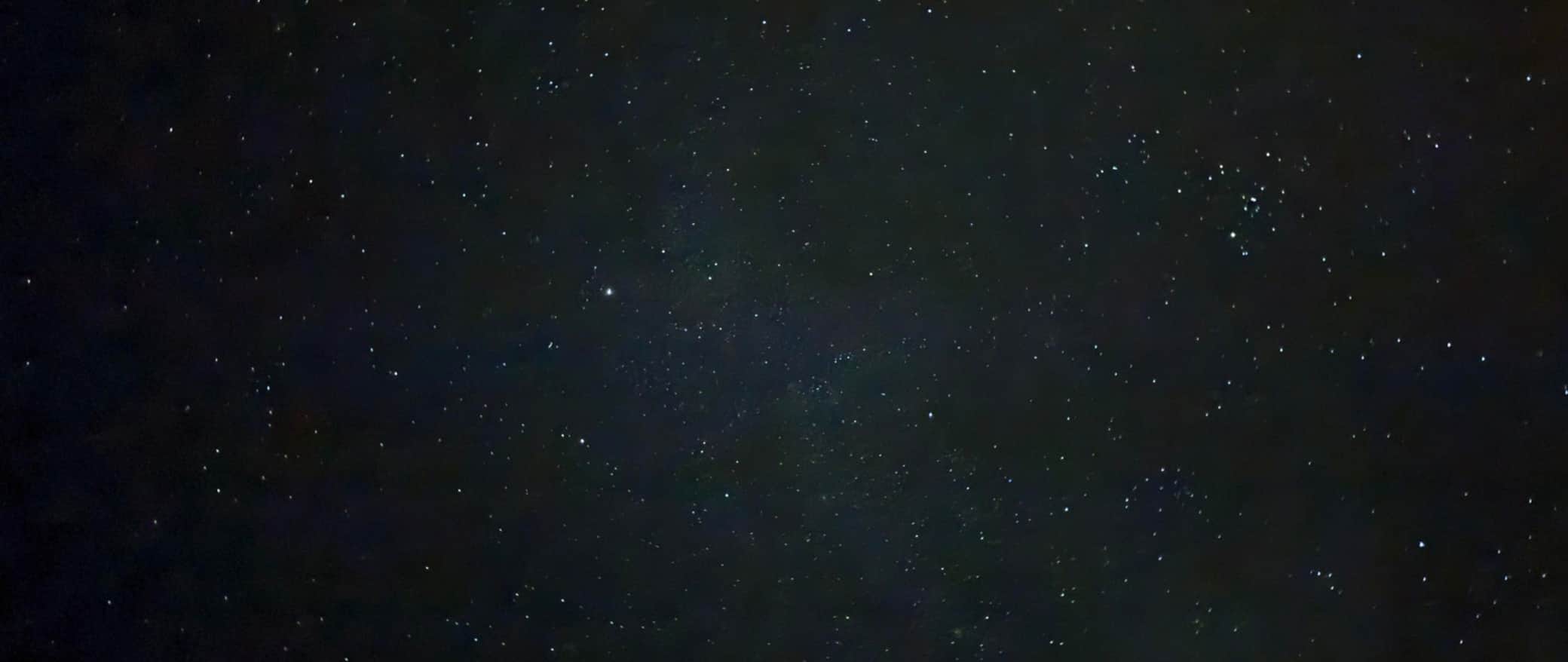 https://l.icdbcdn.com/oh/75c9d941-8276-4152-963f-6b53d9cb09eb.jpg?w=2080-1