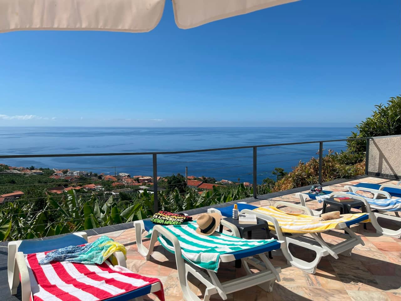 Sunbeds tranquillity with awesome views