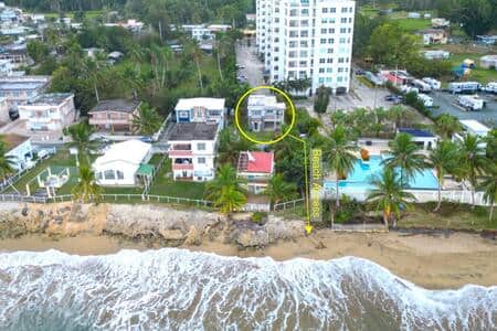 Overview Property and access to beach