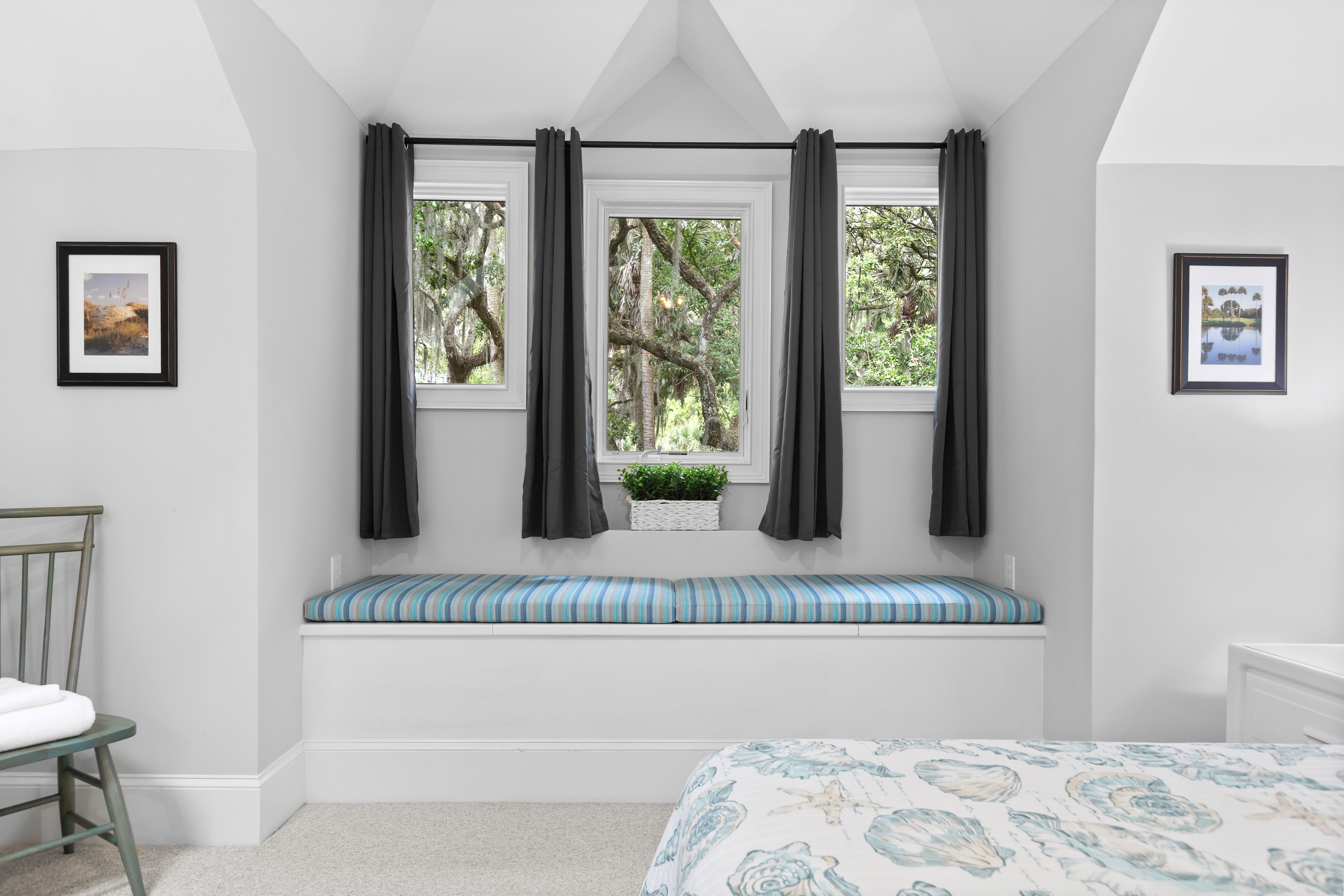 King Bedroom (mid level)