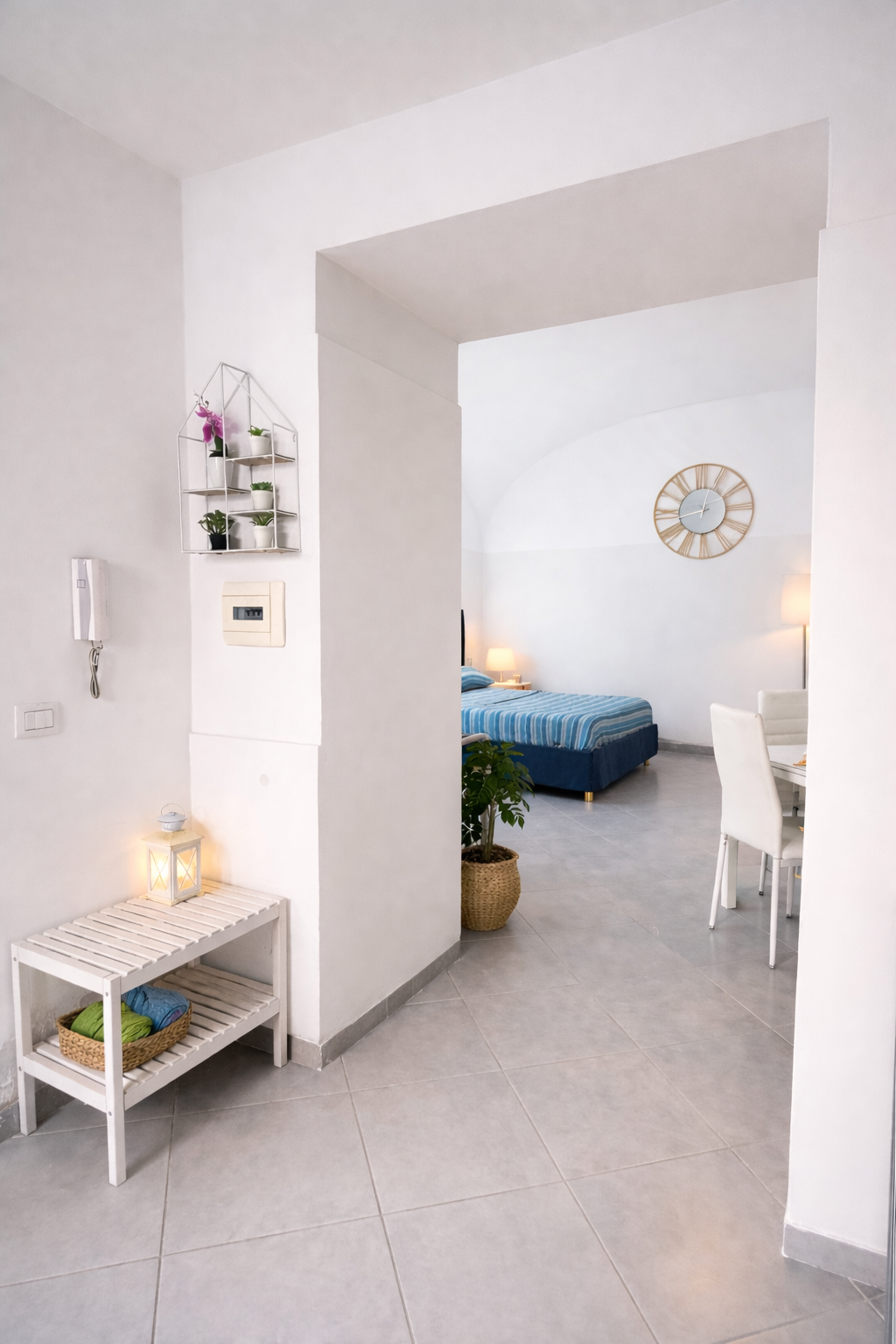 8EE68122 8943 4347 82C3 B233E5E73D36