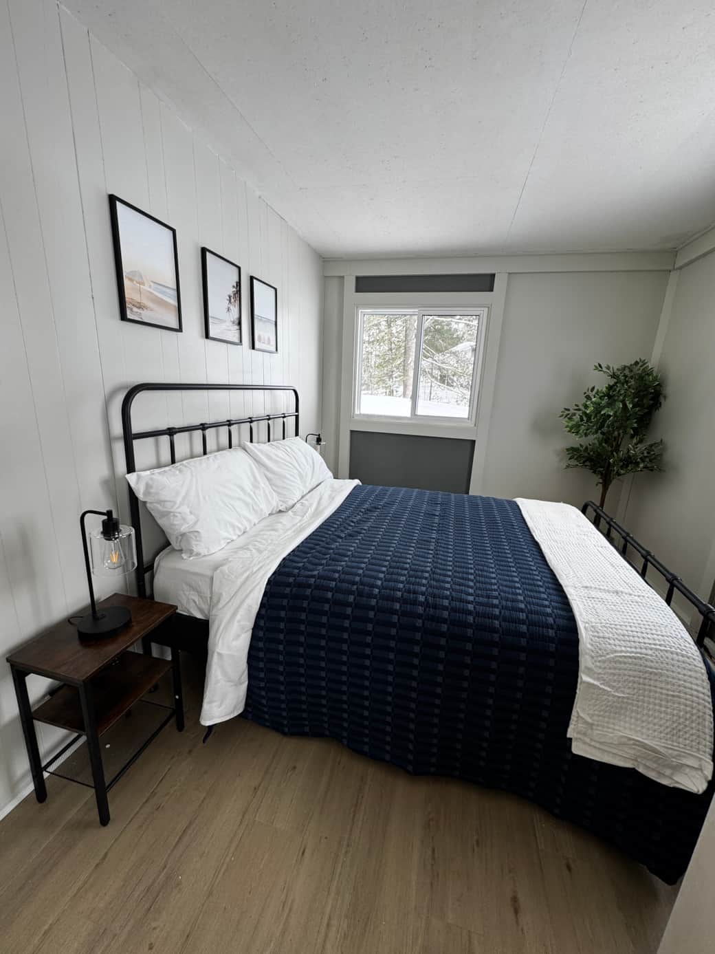 Bedroom 2 Queen