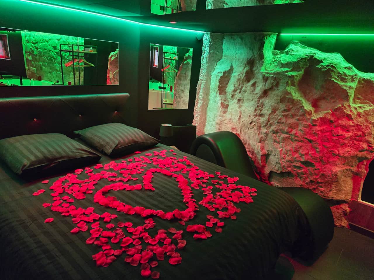 La Cachette Secrète - Love Room Caen