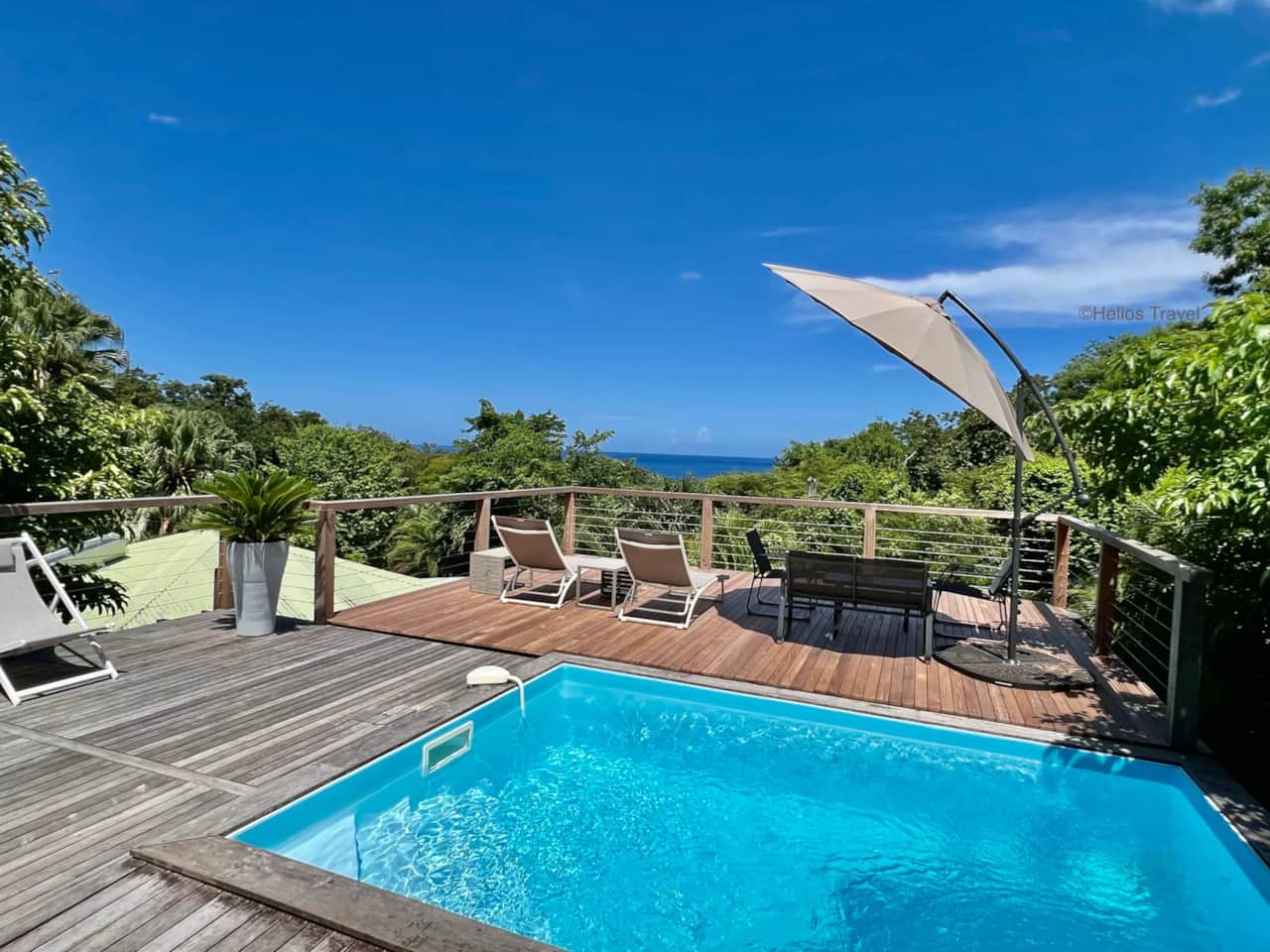 Vue mer depuis la terrasse de la Case Coco