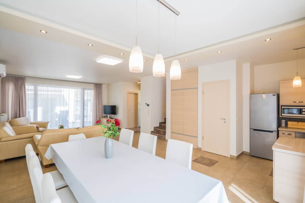 Dining area Dining area