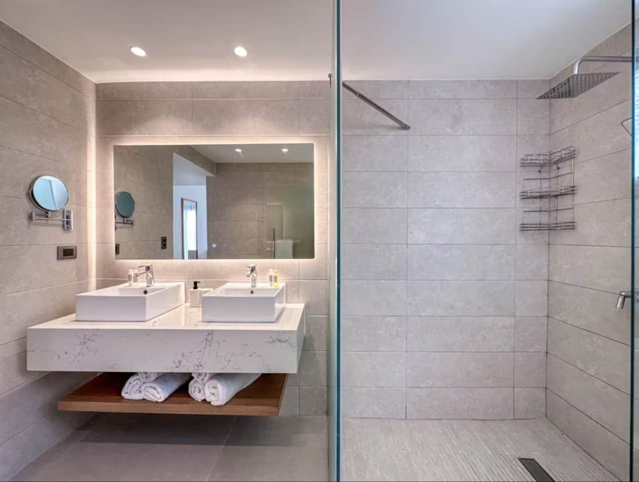 Cana Life Luxury Sandy Toes Beach Condo (16)