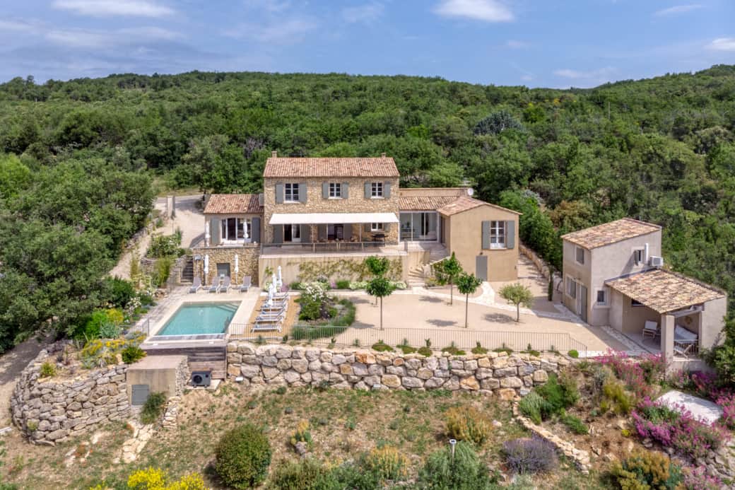 Lovely Provençal country house, completely renovated