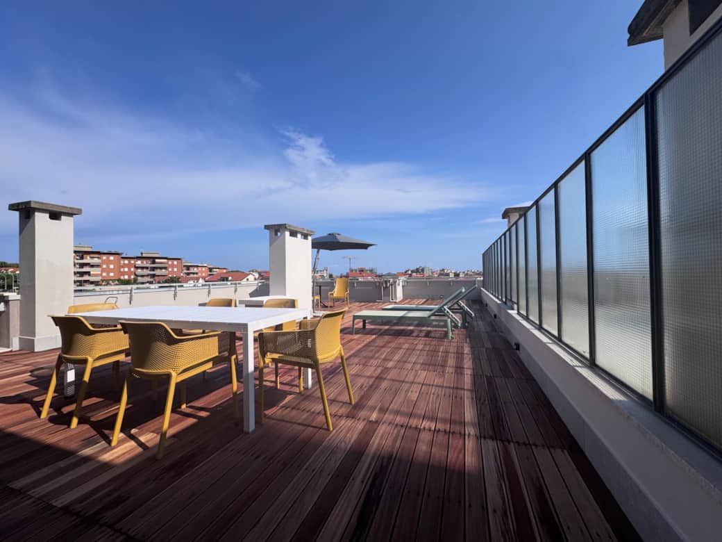 Il Niro Terrace 1