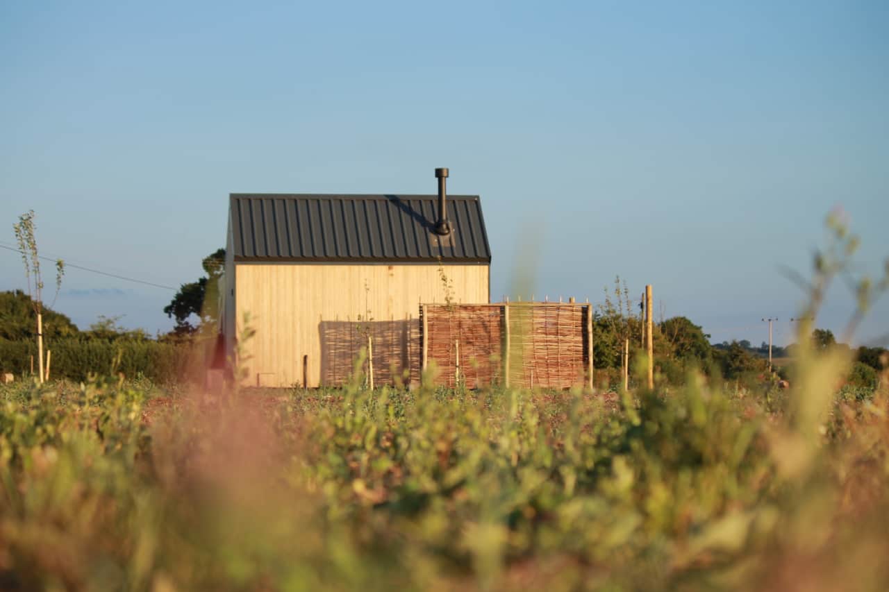 Private cabin screened on both sides