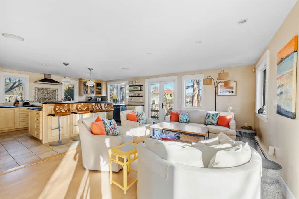 Welcome to Fifth Street Welcome to Fifth Street