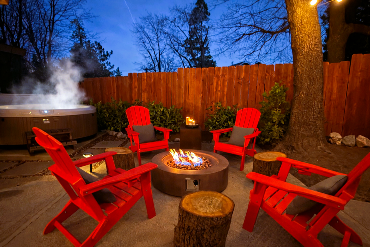 Gas Firepit with Hot Tub