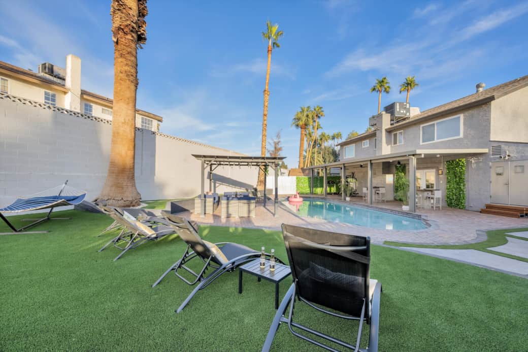 Exterior Lounge View 