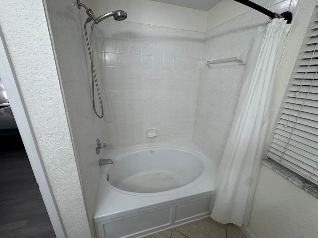 Master bedroom bathroom