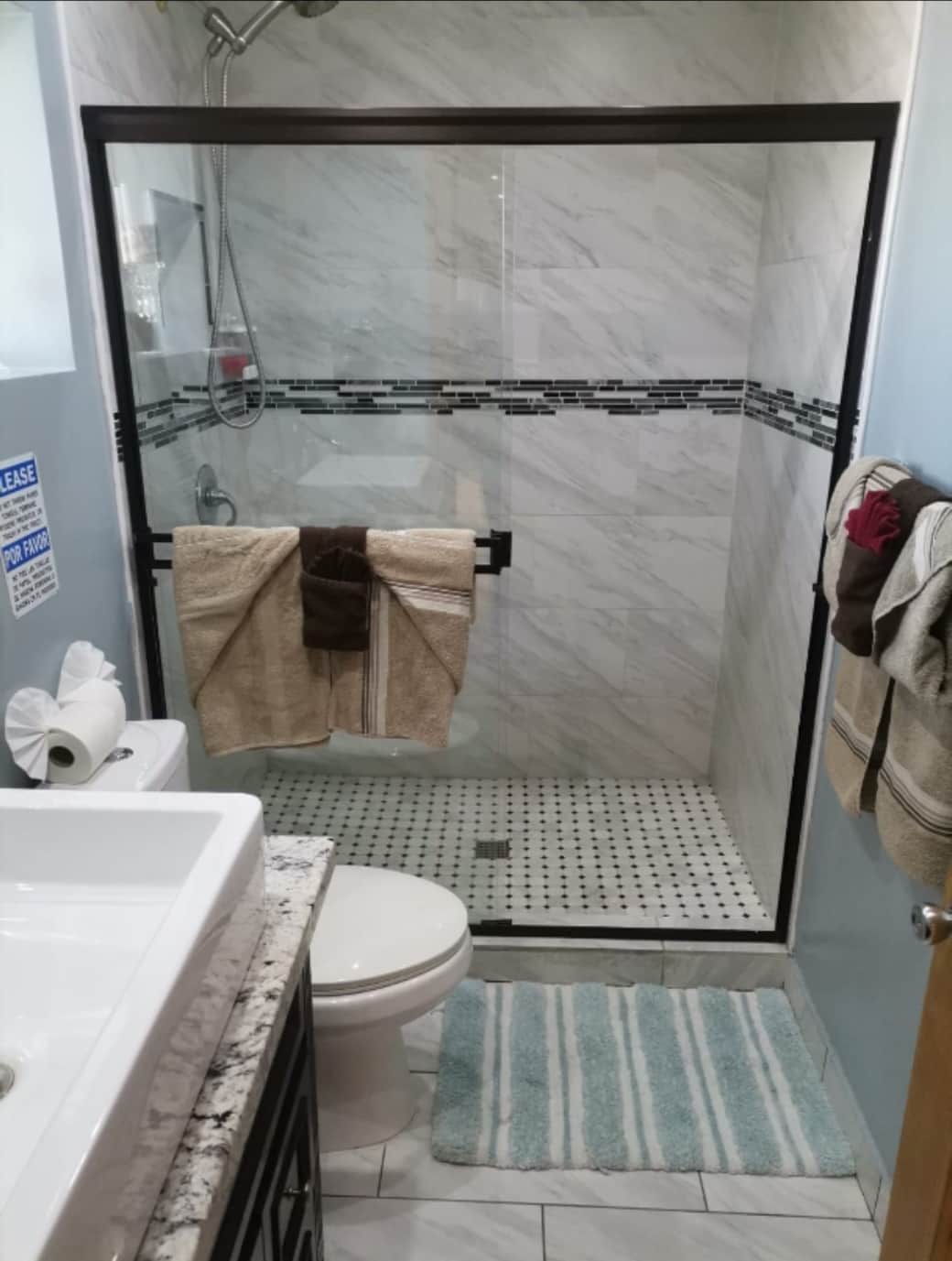1st floor bathroom 